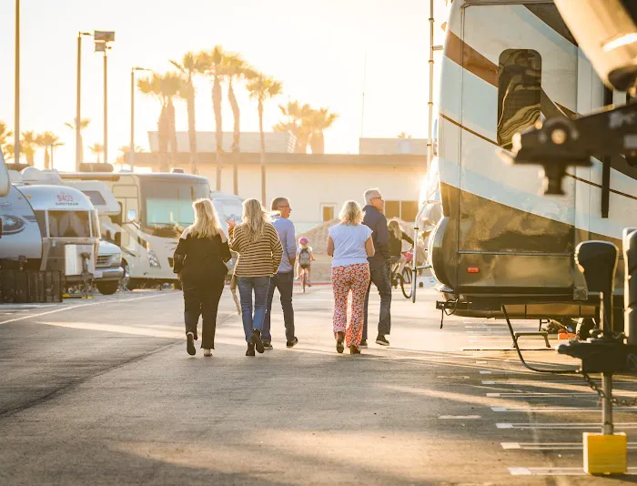 Huntington Beach RV Campground Picture 9