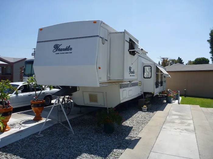 Rosewood Mobile Home & RV Park Picture 2