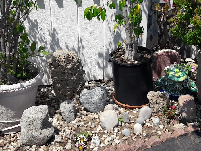 Garden West Estates Picture 2