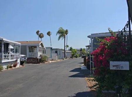 Del Amo Gardens