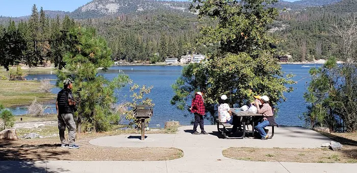 Bass Lake Recreation Office Info Site/fee Station (recgovnpsdata) Picture 7