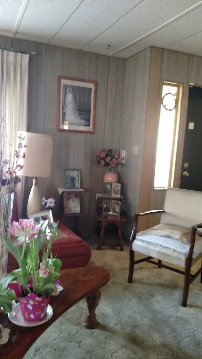 Hacienda Mobile Estates - A 55+ Community Picture 8