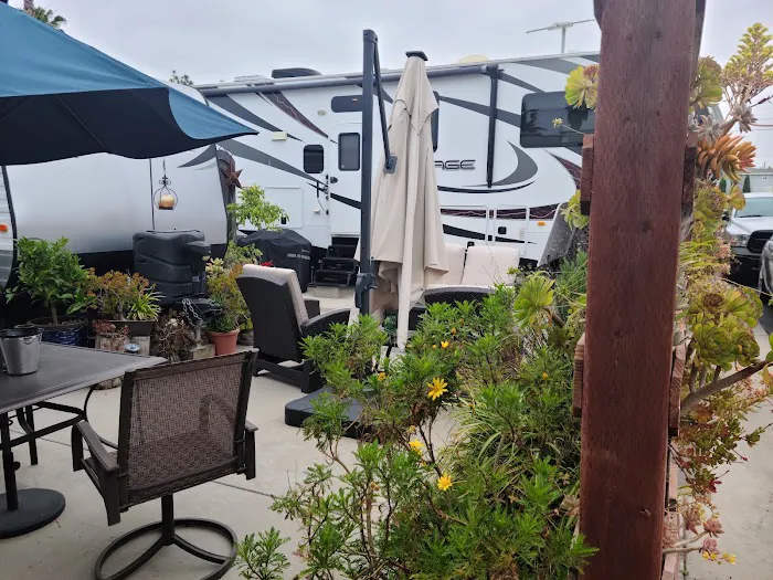 Carlsbad Trailer Plaza Picture 3