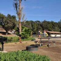 Lilac Oaks Campground ico
