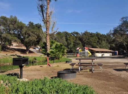 Lilac Oaks Campground