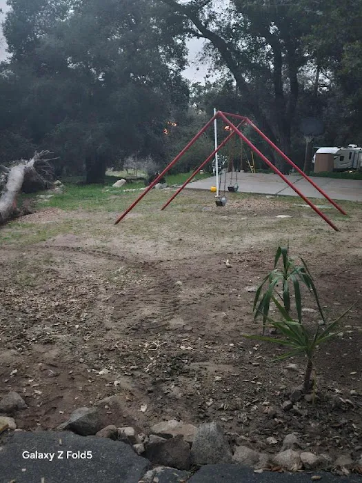 OAKKNOLL RV & CAMPGROUND Picture 6