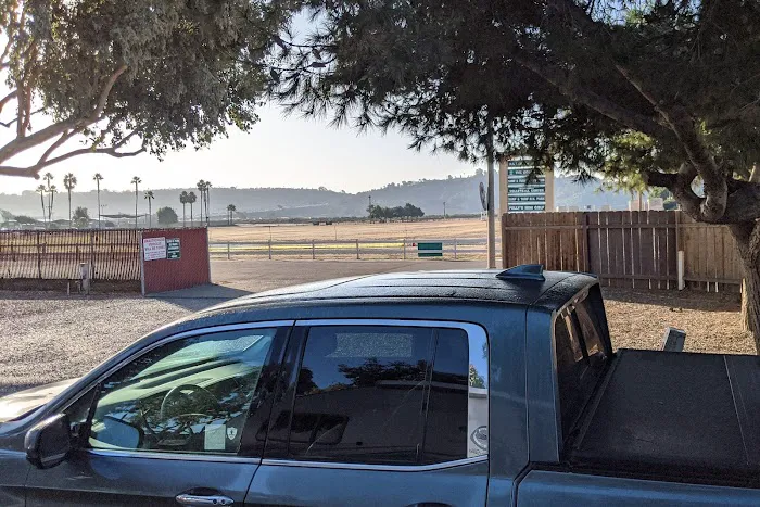 Del Mar Fairgrounds Surf & Turf RV Park Picture 6