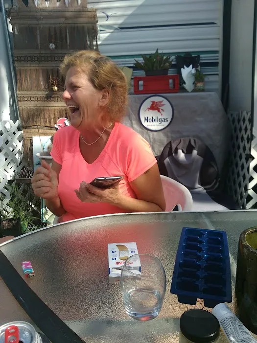 Eastern Trailer Park Picture 8