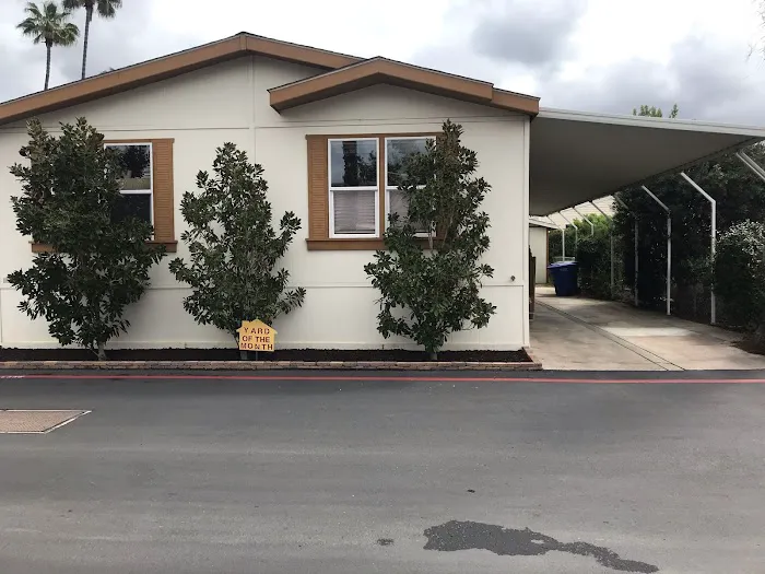 Poinsettia Senior & Family Mobilehome Parks Picture 4