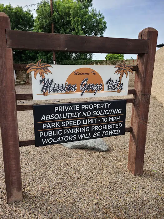 Mission Gorge Villa Picture 10