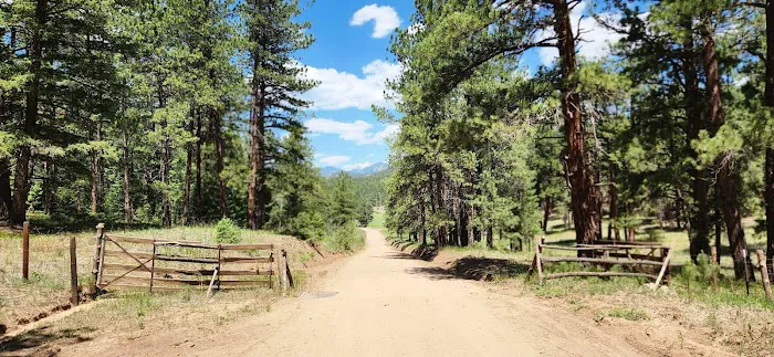 Rustic Creek Ranch Picture 6