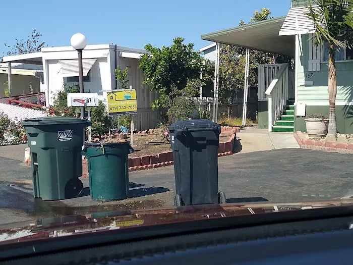 Palace Garden Mobile Home Park Picture 9