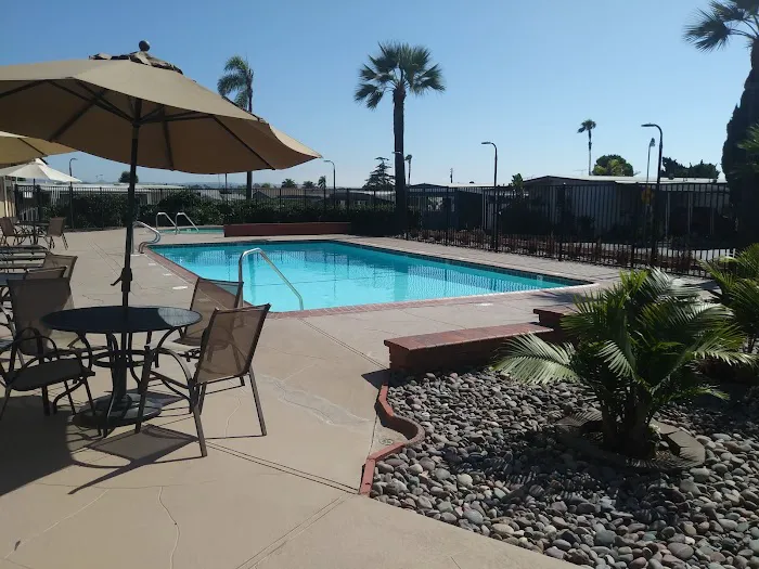 Palms Mobile Estates Picture 2