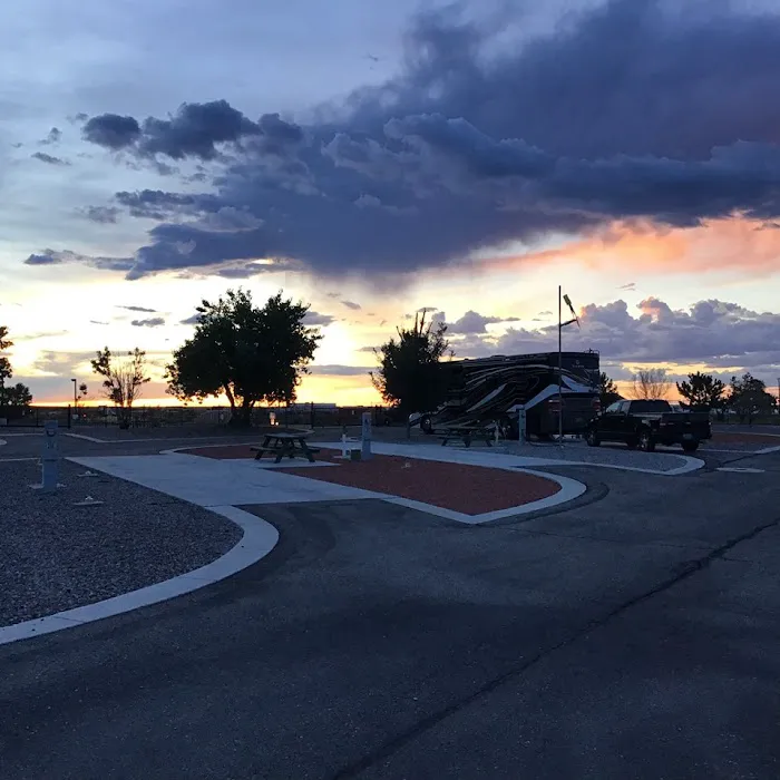 American RV Resort Picture 8