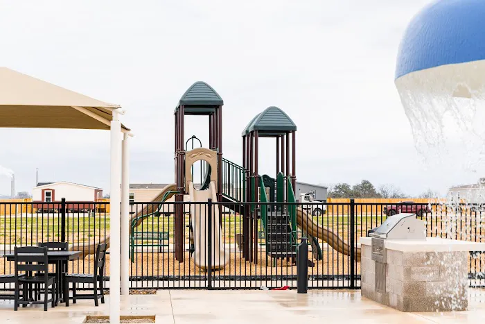 Higdon Oaks Picture 6