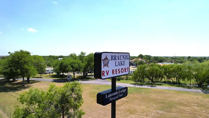 Braunig Lake RV Resort Picture 1