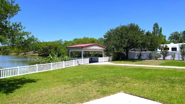 Braunig Lake RV Resort Picture 8