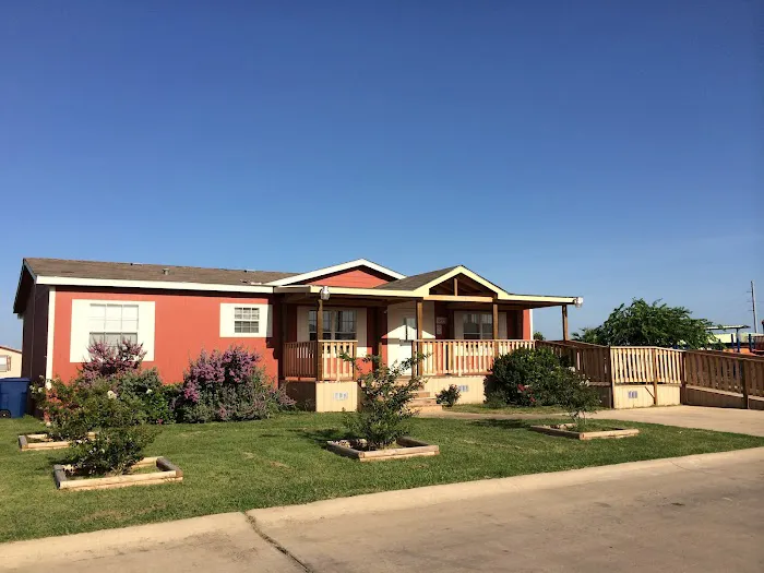 Crestwood Estates Picture 3