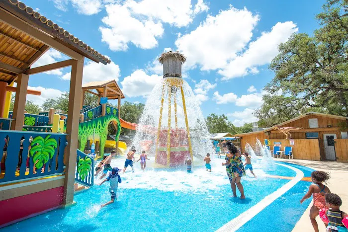 Jellystone Park™ Canyon Lake Picture 5