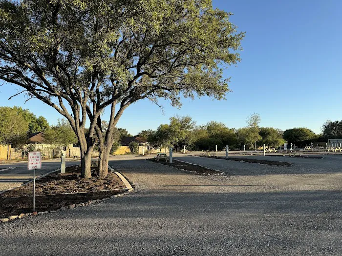 Dominion Oaks RV Park Picture 3