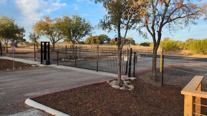 Dominion Oaks RV Park Picture 6
