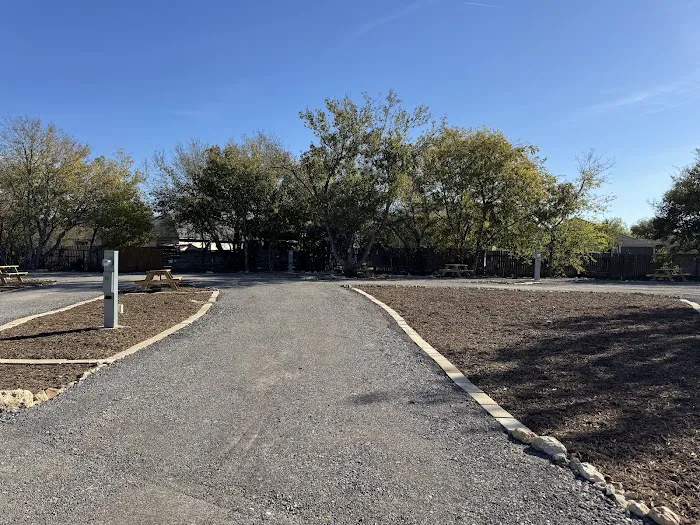Dominion Oaks RV Park Picture 8