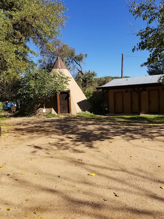 Hill Country Tipis Picture 3