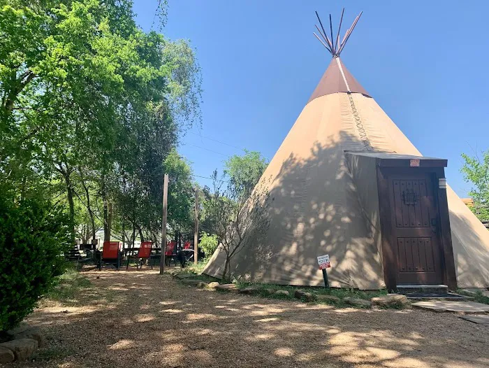 Hill Country Tipis Picture 7