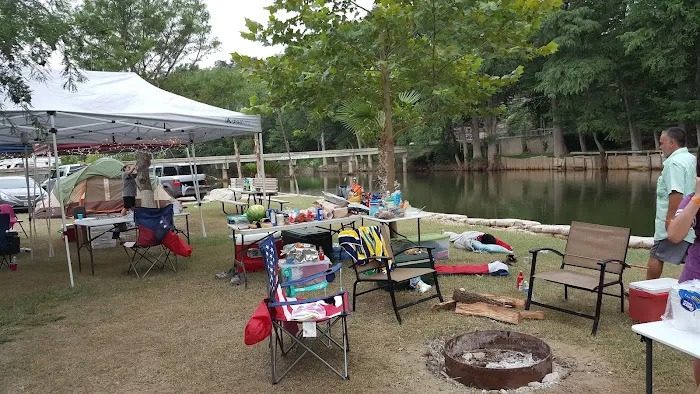 Roy's Rentals & Campground Picture 2
