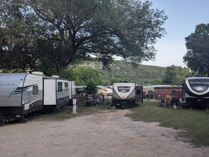 Ol' River RV Park Picture 4