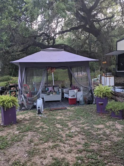 Ol' River RV Park Picture 2