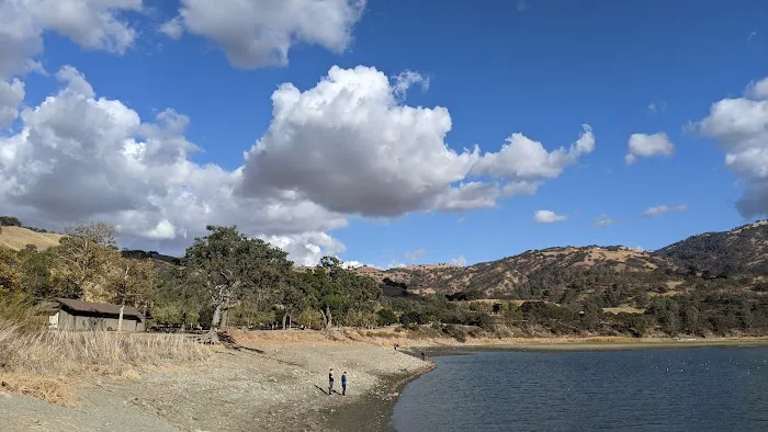 Lake Del Valle Family Campground Picture 3