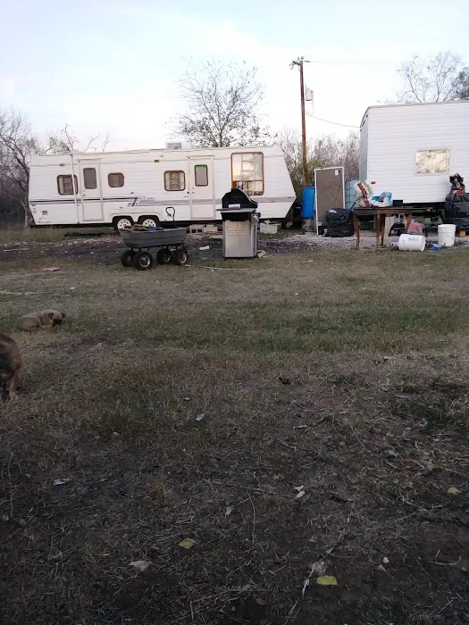 Easy Acres RV Park Picture 3