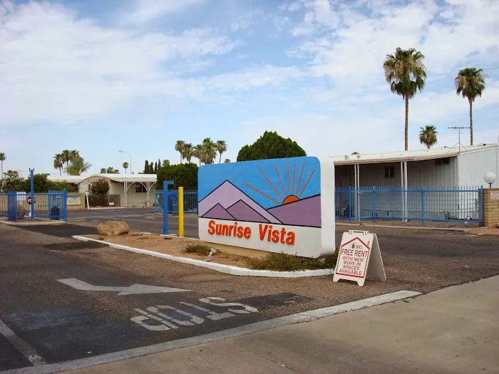 Sunrise Vista Mobile Home Park Picture 10