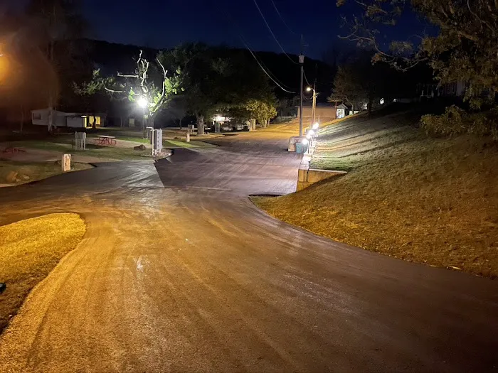 Riverbend RV Park / Lake Austin Picture 2