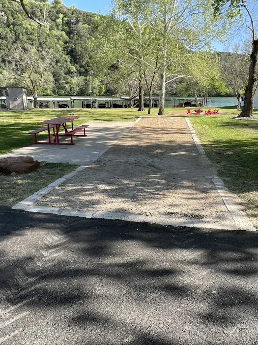 Riverbend RV Park / Lake Austin Picture 7