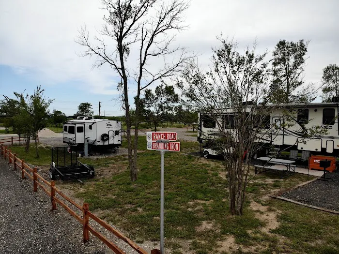 County Line RV Ranch Picture 3
