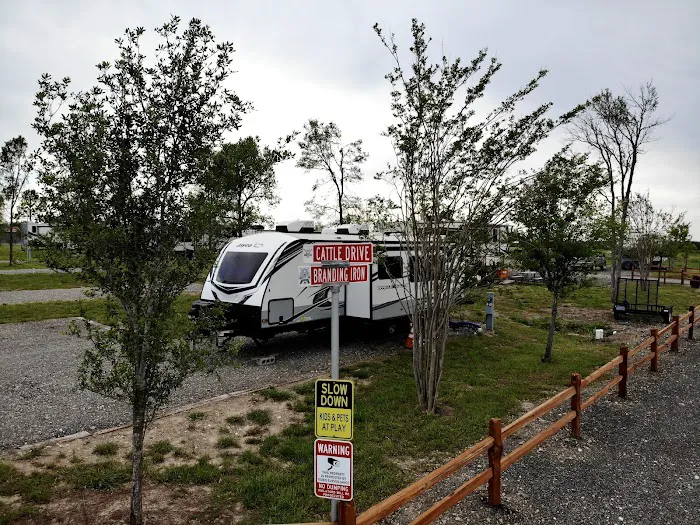 County Line RV Ranch Picture 2