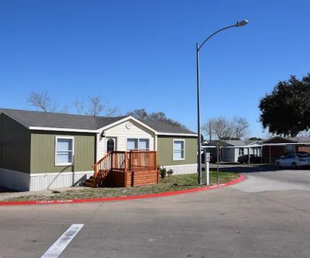 Dessau Fountain Estates Manufactured Home Community