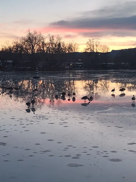 Wolhurst Lake Picture 2