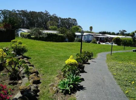 Accent Homes Inc. in Canada Cove Mobile Home Park