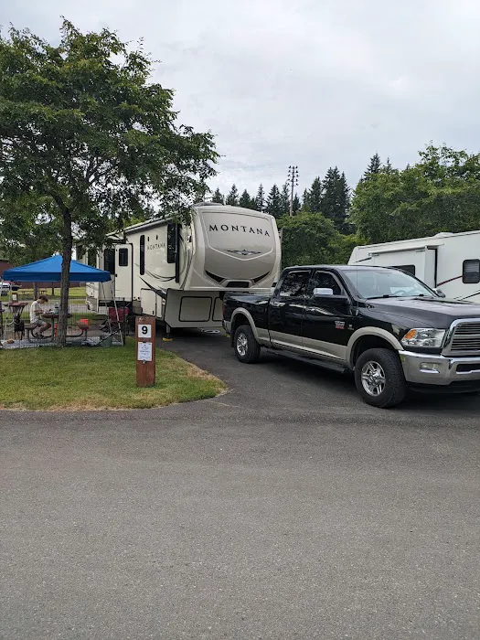 Expo Center RV Park Picture 2