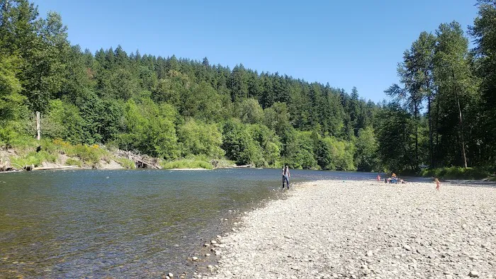Riverbend Campground Picture 7
