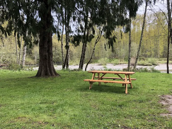 Riverbend Campground Picture 6