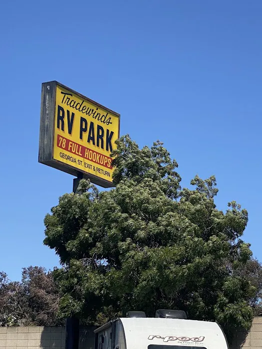 Tradewinds RV Park Picture 3