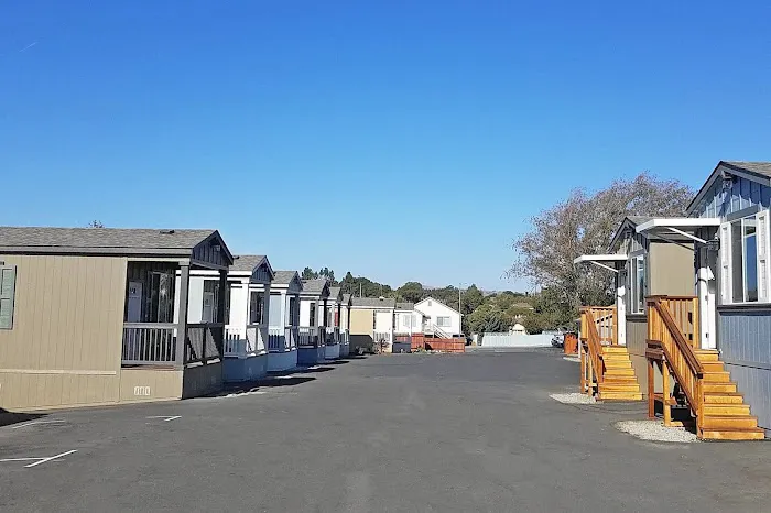 Glen Cove Estates Picture 1