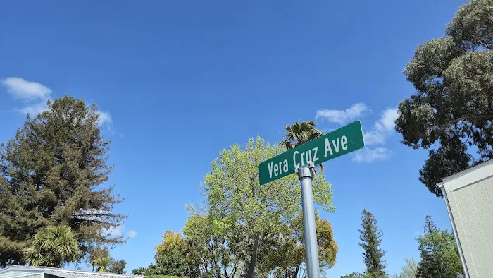 Los Robles Mobile Home Park Picture 4