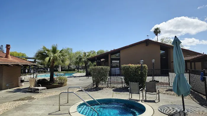 Los Robles Mobile Home Park Picture 7