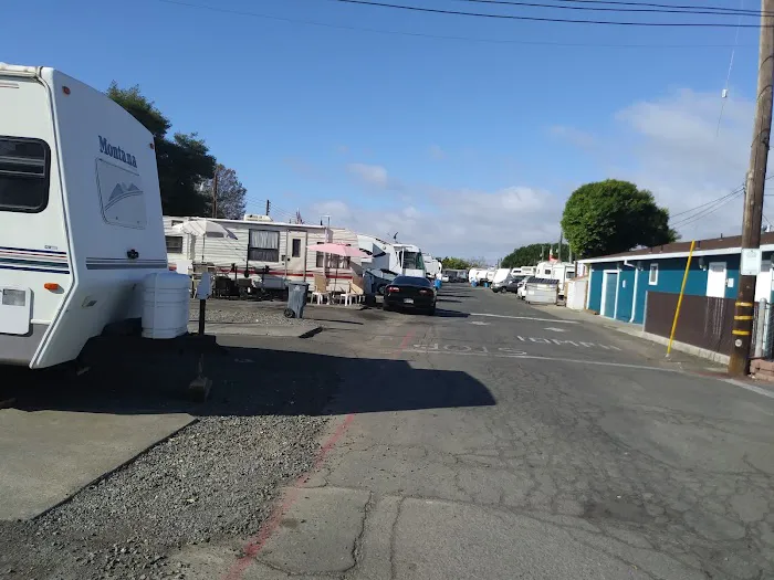 Vallejo Mobile Home Community & RV Park Picture 8