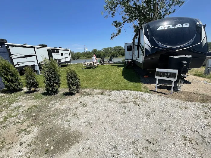 Rock Bluff RV Camping Picture 6